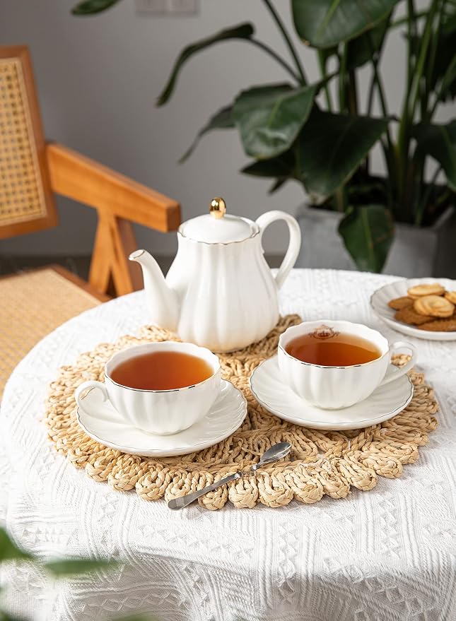 Royal Tea Cups and Saucers, - Image 8