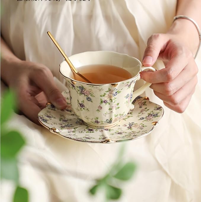 TATSUMI Country Roses Bone China Tea Cup and Saucer Set, 3 Pieces, Vintage Style - Image 7