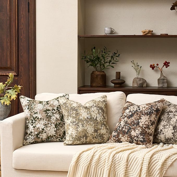 Yangest Neutral Floral Pillow Cover 18 x18 Inches, Vintage Chenille Square Throw Pillow Cover Soft Decorative Farmhouse Accent Couch Pillow Cover for Living Room Bedroom, Green