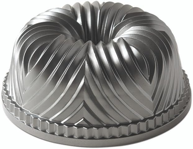 Nordic Ware Bavaria Bundt Pan by NordicWare
