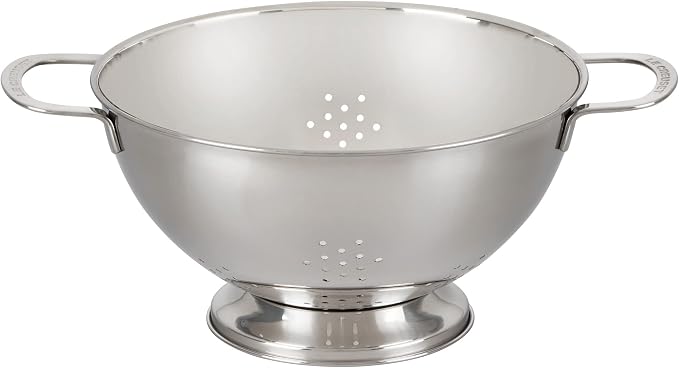 Le Creuset Set of 3 Stackable Colanders - Image 4