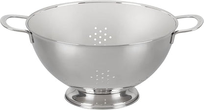 Le Creuset Set of 3 Stackable Colanders - Image 2
