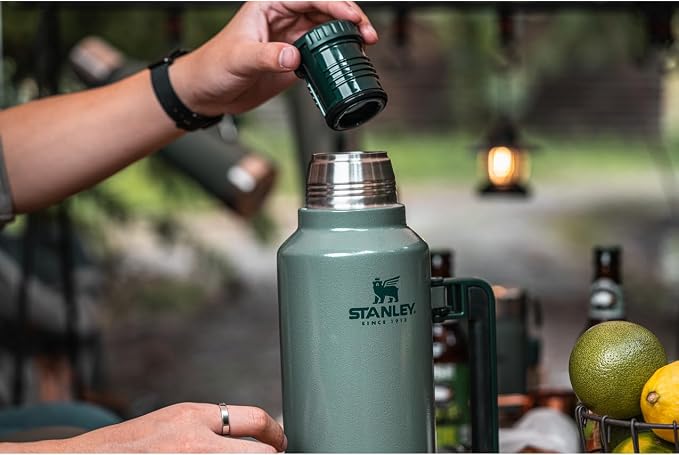 Stanley Classic Legendary Vacuum Bottle - Image 6