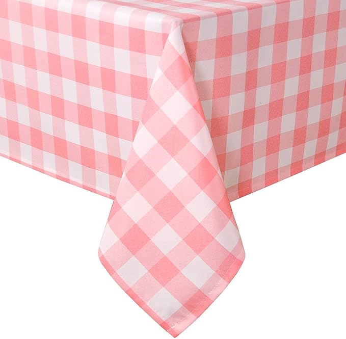 Checkered Square Tablecloth by Hiasan