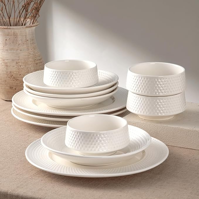 4-piece set, embossed B design plate and bowl set, microwave and dishwasher by Unknown
