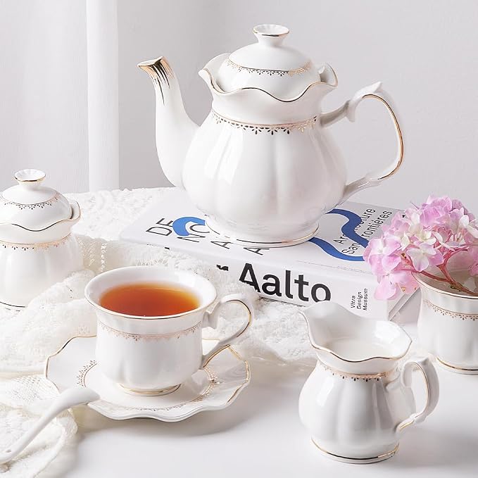 Sweejar Porcelain Tea Set With Gold Trim - Image 4