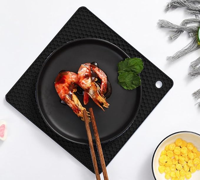 Silicone Non-Slip, Heat Resistant & Water-Trapping Trivet Mats - Image 5