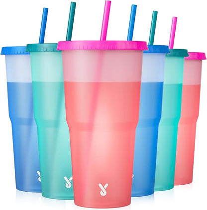 Meoky Plastic Cups with Lids and Straws by MEOKY
