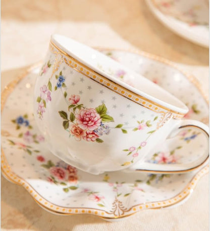 6 oz Vintage flower Ceramic cup and 6" saucer set - Image 3