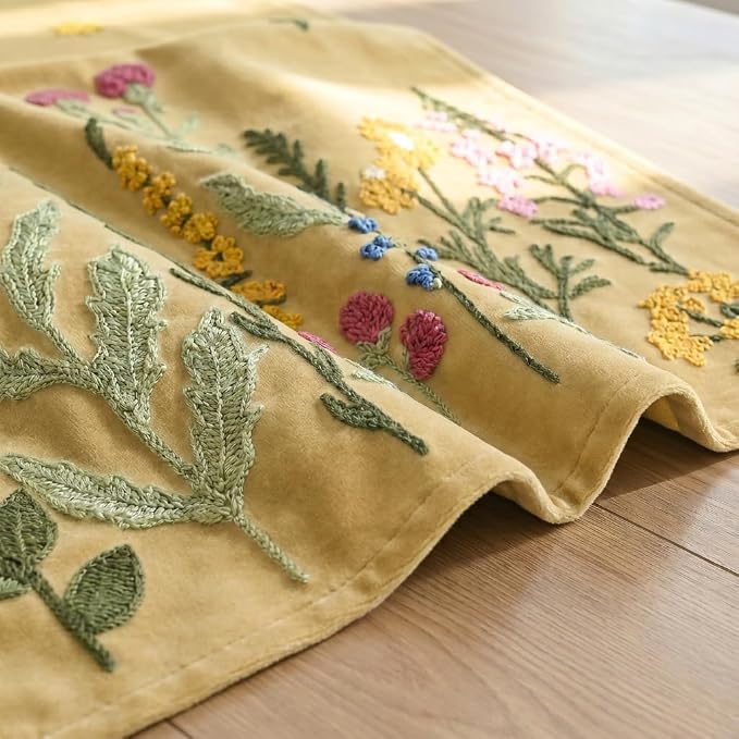 Artoid Mode Light Camel Soft Chain Embroidery Wild Floral Spring Table Runner - Image 4