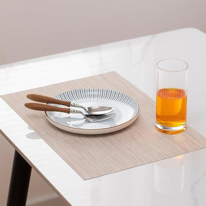 LEXMORE Placemats Set of 8 Vinyl/Plastic Woven Place Mats for Kitchen Table Indoor/Outdoor Washable Placemat Wipeable Dining Table Mats(Beige)