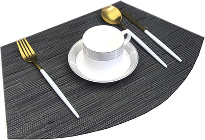 Wedge Placemats for Round Table Woven Vinyl Heat Resistant Washble Easy Clean Table Mats Set of 6（Black）