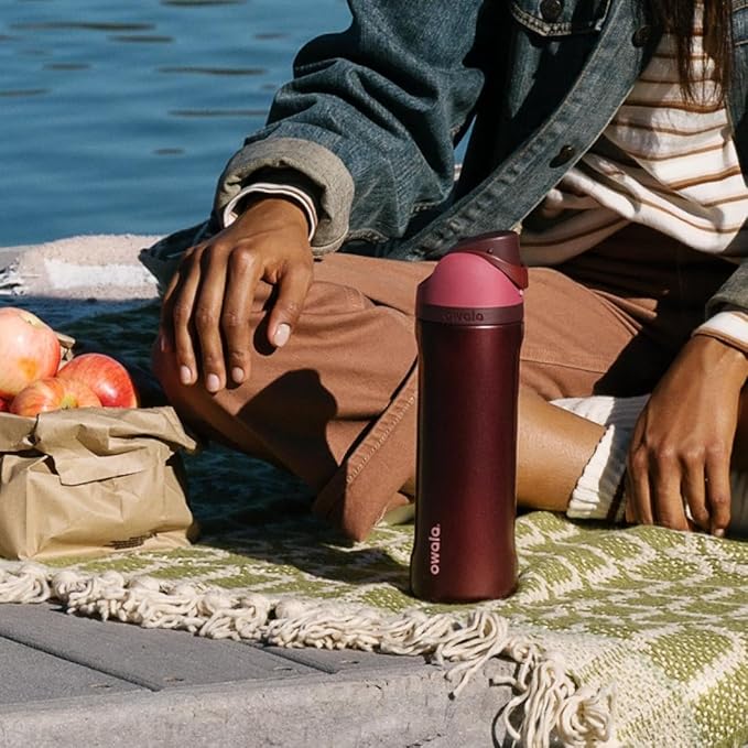 Owala FreeSip Stainless Steel Water Bottle 24 oz Black Cherry - Image 8