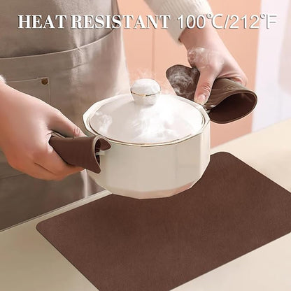 BLESWIN Faux Leather Placemats, Set of 6, 12×17 Inch -Double Side Texture Color Table Mats, Heat-Resistant, Waterproof and Oil-Resistant, Suitable for Dining Room, Kitchen, Party, Outdoor - Brown