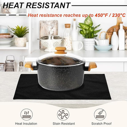 Cloth Placemats Set of 4, Cotton Linen Blend Machine Washable Double Layered Durable Place Mats Heat Resistant Placemats Wrinkle Free Thick Fabric Dining Table Mats (Black, 4)