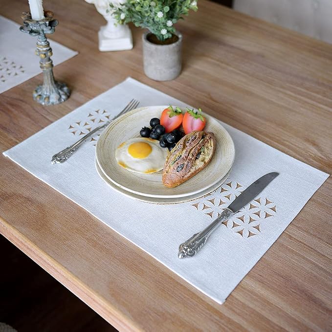 ARTABLE Offwhite Rectangle Fabric Placemat Set of 4 Table Mats 12 x 18 Inch | by ARTABLE