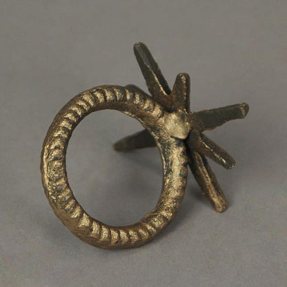 Set of 6 Mid-Century Starburst Napkin Rings, Antique Gold Cast Iron | Each 2.75 - Image 3