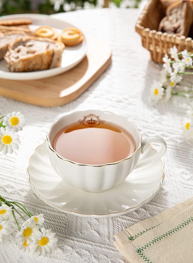 Royal Tea Cups and Saucers, - Image 2
