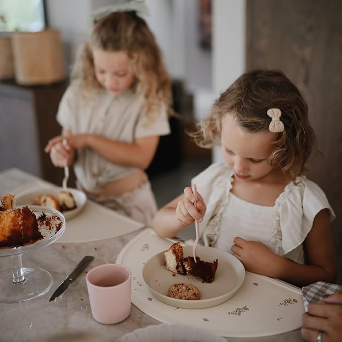 mushie Round Dinnerware Plates for Kids | Made in Denmark, Set of 2 (Vanilla)