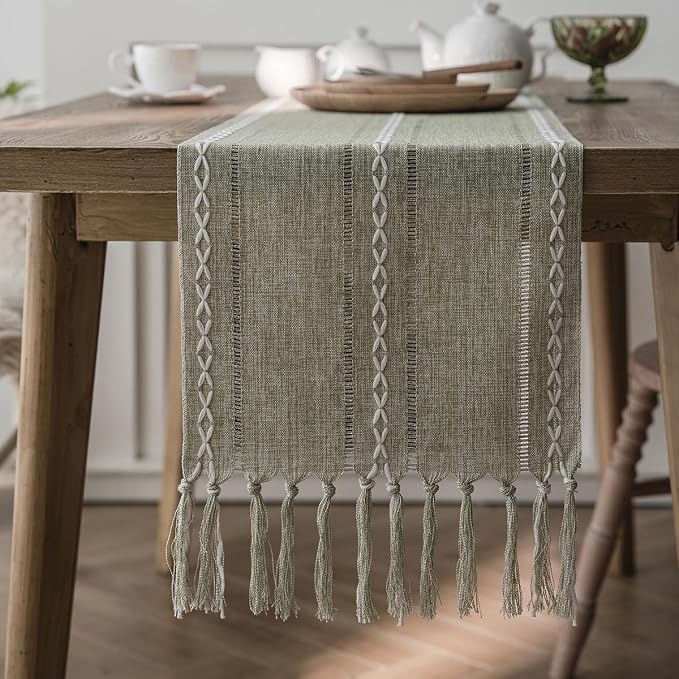 ZAIIVE Geometric Patterned Table Runner by ZAIIVE