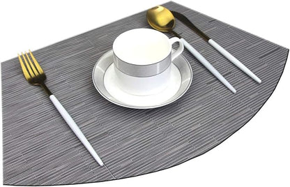 Wedge Placemats Set of 4 for Round Dining Table Woven Vinyl Non Slip Plastic Round Placemats（Grey）