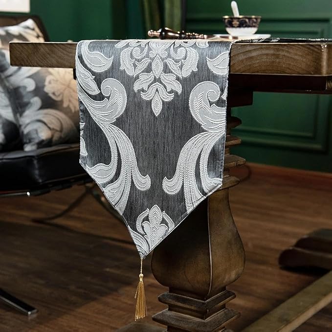 NAPEARL Elegant Luxury Table Runner - Image 5