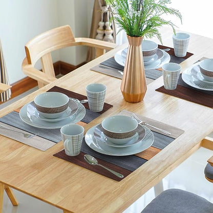Giwawa Rustic Wood Placemats Set of 4- Antique Brown Old Barn Wooden Board Linen Place Mat 12x18 Inch- Farmhouse Country Style Washable Non-Slip Table Mats for Kitchen Dining Cabin Decor