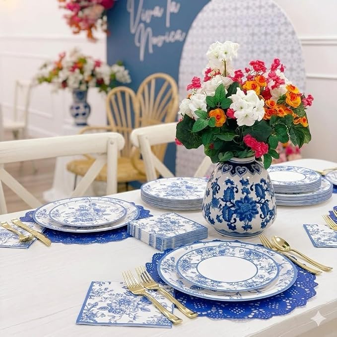 150PCS Blue and White Floral Party Supplies - Image 2