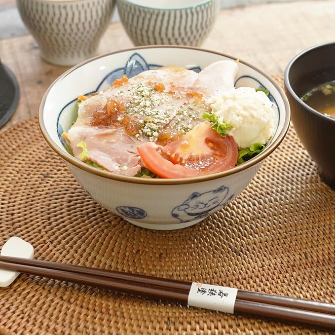 Mino Ware Cat-Design Rice Bowl & Wakasa-Nuri Wooden Chopsticks Pair Set - Image 6