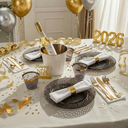 DaYammi 100 Pcs Black Gold Plastic Plates - 10 inch Clear Black Gold Dinner Plates - Hammer Pattern Design - Fancy Disposable Plate - Heavy Duty Party Plate Ideal for Party and Wedding