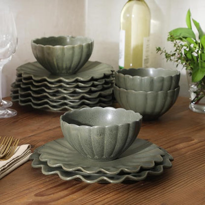 Gibson Elite Bistro Fleur Plates and Bowls Sets, 12-Piece Stoneware Dinnerware - Image 4