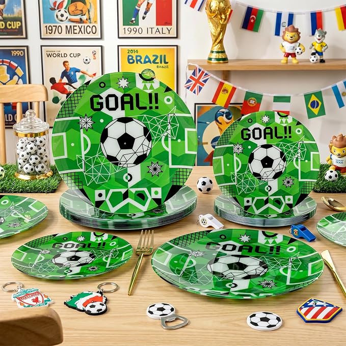 20 Green Plastic Soccer Plates, Disposable Plates - Image 8