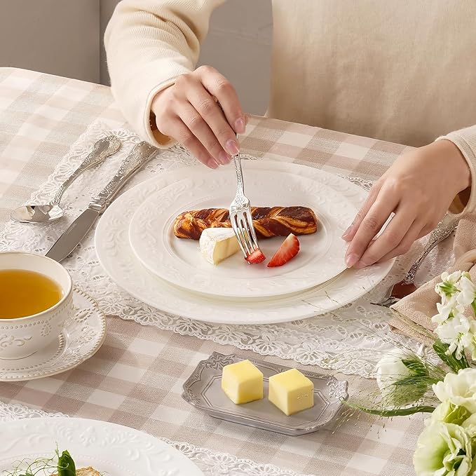 18Pcs Vintage Relief White Bone China Set, Service - Image 3