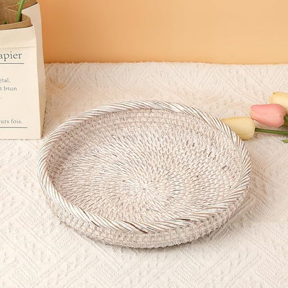 Hipiwe Key Basket Bowl for Entryway 10" Round Woven Wicker Fruit Tray Serving Tray Decorative Storage Organizer for Wallet Cellphone Basket Bowl for Kitchen Living Room, Medium