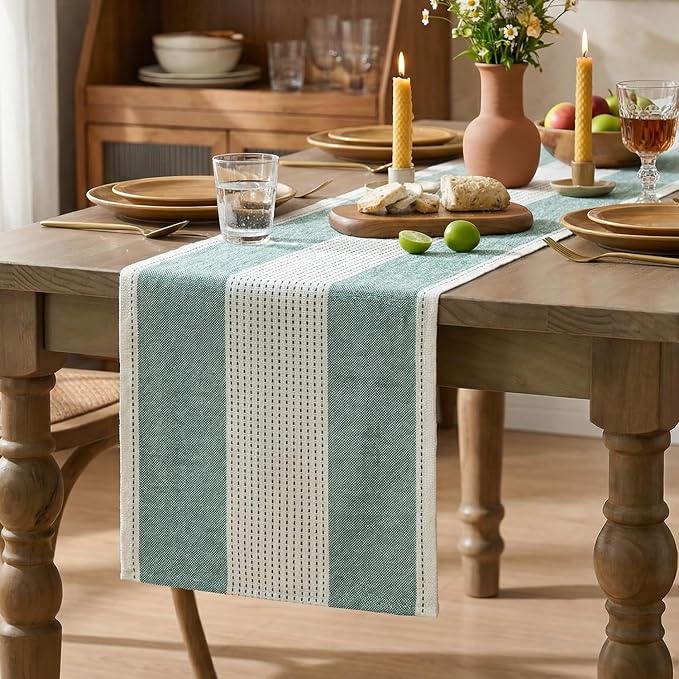Artoid Mode Forest Green Farmhouse Rustic Table Runner, Seasonal Macrame Fabric - Image 5