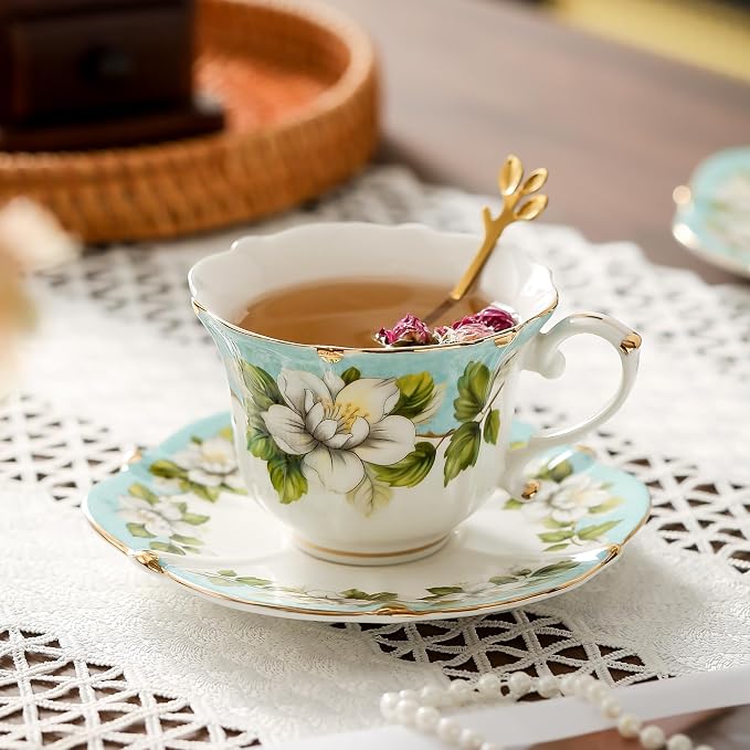 TATSUMI Country Roses Bone China Tea Cup and Saucer Set, 3 Pieces, Vintage Style - Image 8
