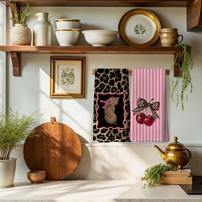Coquette Pink Leopard Print Hand Towels - Image 3