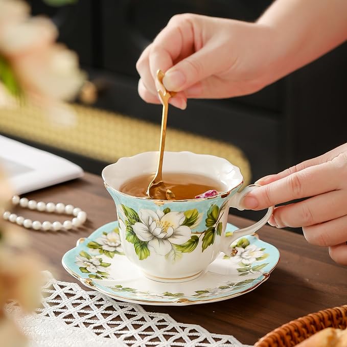 TATSUMI Country Roses Bone China Tea Cup and Saucer Set, 3 Pieces, Vintage Style - Image 5