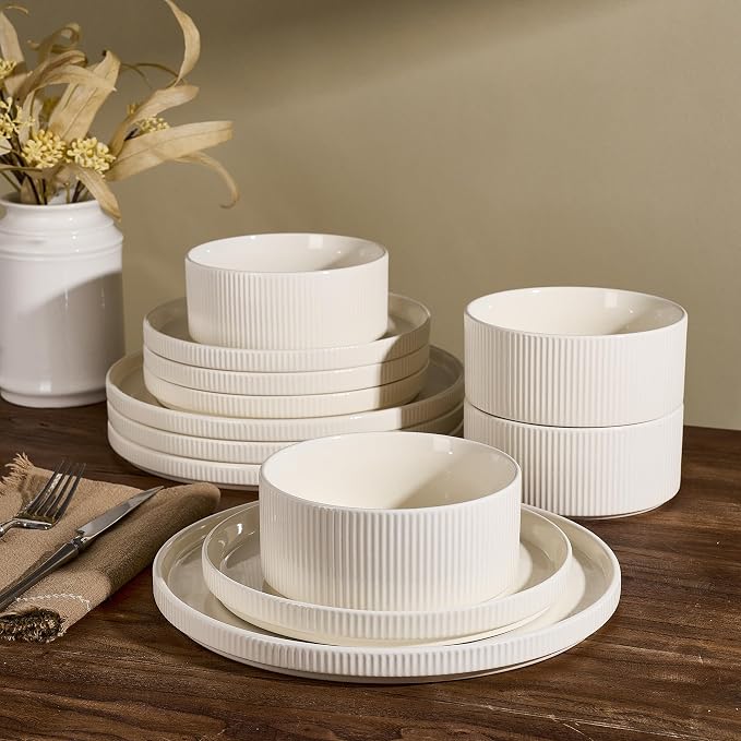 Line Porcelain Dinnerware Set, dish set by Unknown