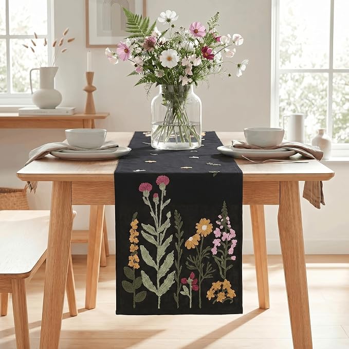 Artoid Mode Black Soft Chain Embroidery Wild Floral Spring Table Runner - Image 2