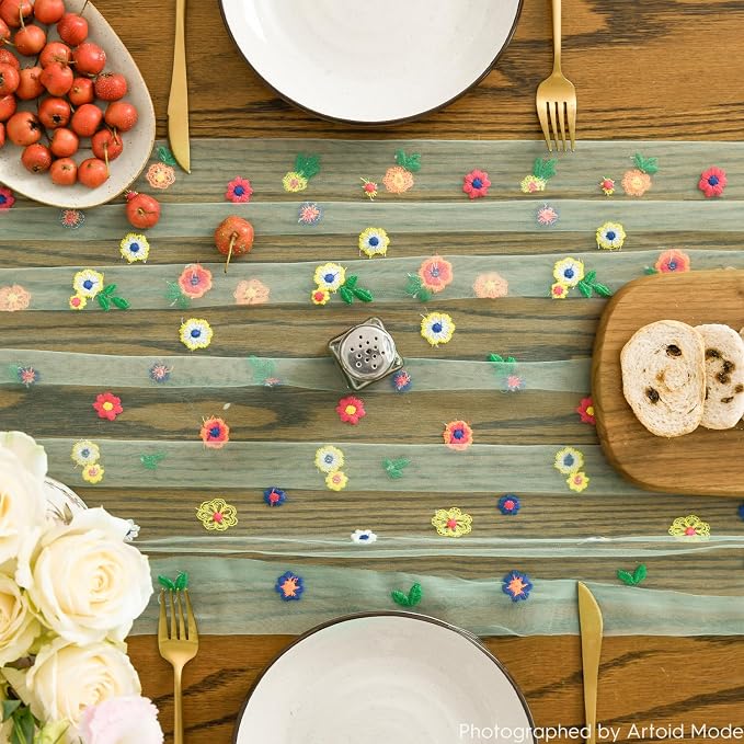 Artoid Mode Sage Green Embroidery Daisy Gauze Table Runner 120 Inch 10FT | - Image 7