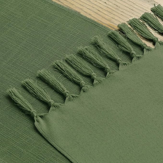 Artoid Mode Dark Green Tassel Table Runner, Linen Blend Rustic Farmhouse Style - Image 4