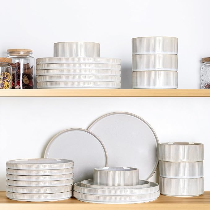 Ceramic Dinnerware Set for 6, 18-Piece Plates and Bowls Set | Lightweight - Image 6