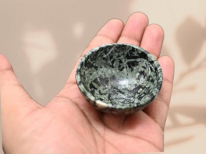 Flower Stone Crystal Bowl - 2 Inch Decorative Bowls for Room and Home Decor - Gemstone Healing Crystals for Elegant Display, Positive Energy Balance and Gift