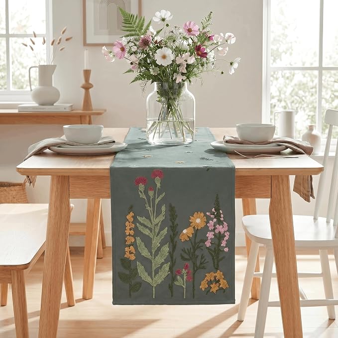 Artoid Mode Grey Soft Chain Embroidery Wild Floral Spring Table Runner - Image 2