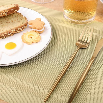 SHACOS Woven Plastic Placemats Set of 4 Wipe Clean Heat Resistant Place Mats for Dining Table PVC Weave Table Mats Indoor Outdoor (4, Frame Beige)