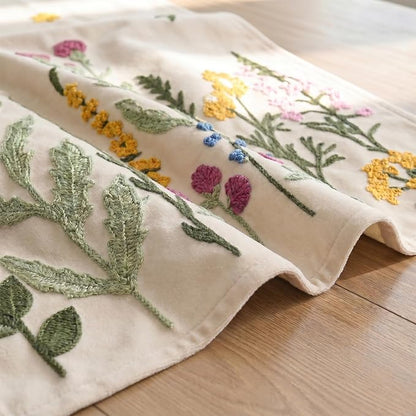 Artoid Mode Beige Soft Chain Embroidery Wild Floral Spring Table Runner - Image 4