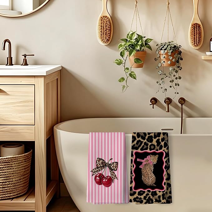 Coquette Pink Leopard Print Hand Towels - Image 5