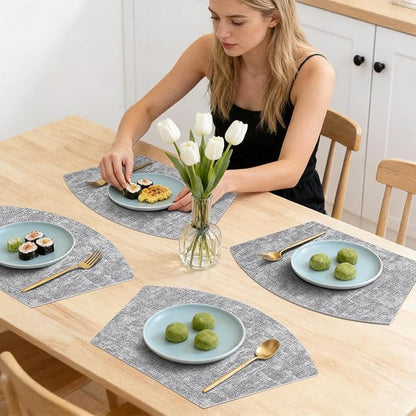 Homaxy Round Table Placemats Set of 4, Washable Wedge Shaped Faux Leather Table Mats, Wipeable Kitchen Dinner Place Mats for Indoor Outdoor, Light Grey