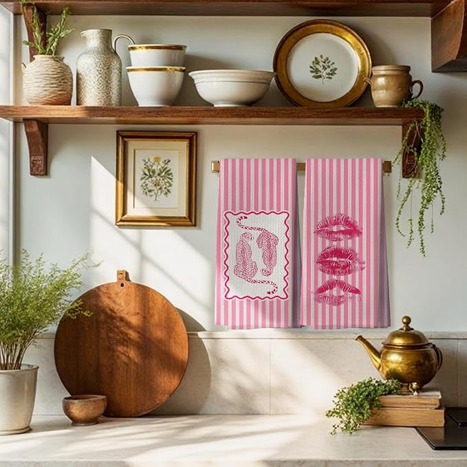 Preppy Pink Leopard Hand Towels - Image 3